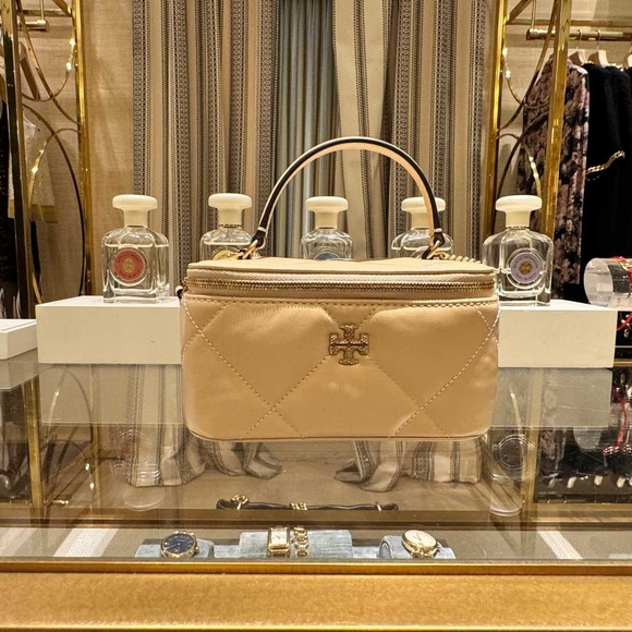 tory burch quilted cosmetic bag